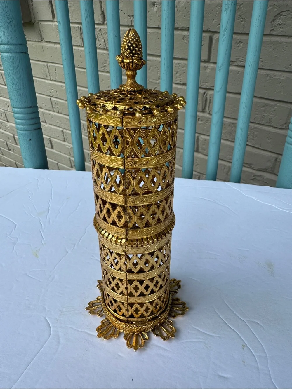 Vintage Hollywood Regency Gold Filigree Vanity Toothbrush Makeup Brush Holder 9”